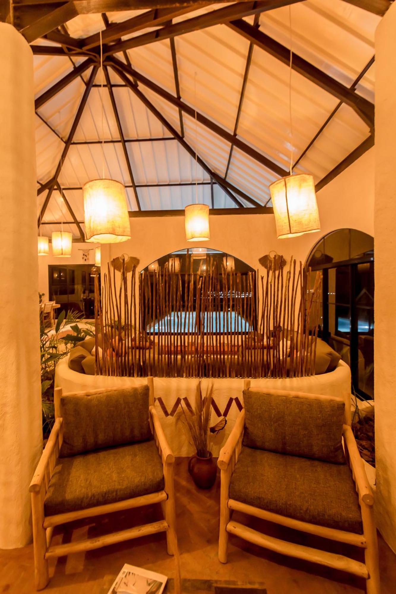Drop In Surf Lodge Kuta  Екстериор снимка